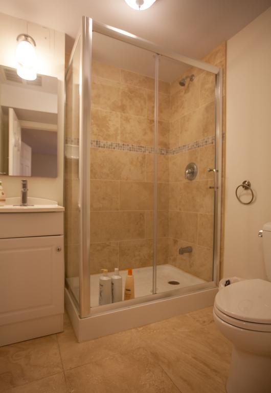 多伦多邓肯公园民宿 Toronto Duncan Park Guesthouse Kültér fotó